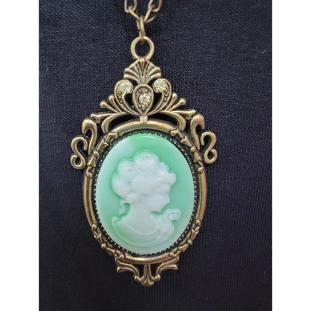 Vintage Style Green Cameo Pendant Necklace Antique Brass Victorian Ornate 27in